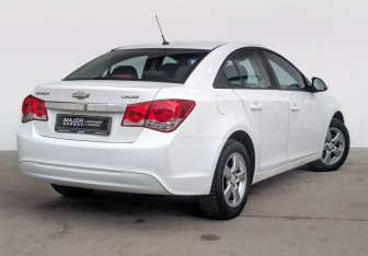 Подержанный автомобиль Chevrolet Cruze Sedan 2013 года (4 фото)
