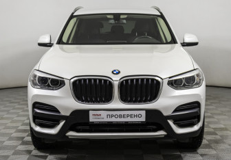 Подержанный автомобиль BMW X3 2020 года (2 фото)
