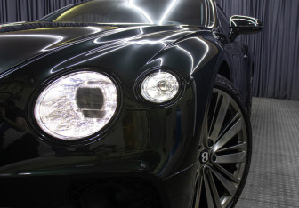 Подержанный автомобиль Bentley Continental GT Coupe 2021 года (28 фото)