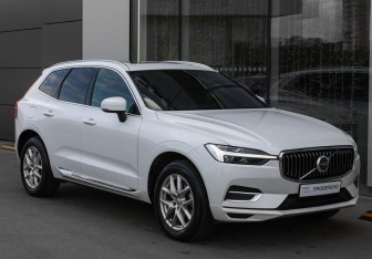 Подержанный автомобиль Volvo XC60 2021 года (3 фото)