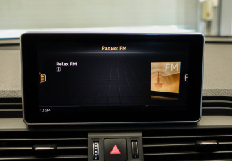 Подержанный автомобиль Audi Q5 2017 года (15 фото)