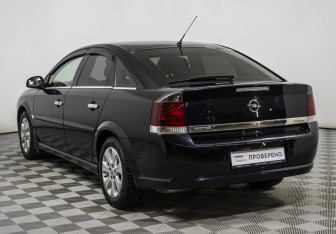 Подержанный автомобиль Opel Vectra Liftback 2007 года (7 фото)