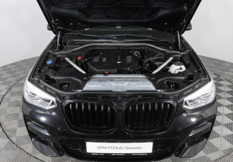 Подержанный автомобиль BMW X3 2021 года (11 фото)