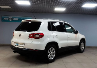 Подержанный автомобиль Volkswagen Tiguan 2008 года (5 фото)