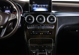 Подержанный автомобиль Mercedes-Benz GLC Coupe 2016 года (14 фото)