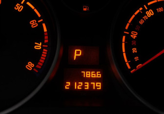 Подержанный автомобиль Opel Astra Hatchback 2010 года (13 фото)