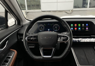 Подержанный автомобиль Omoda C5 2022 года (15 фото)