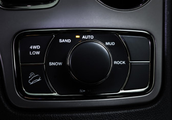 Подержанный автомобиль Jeep Grand Cherokee 2021 года (18 фото)