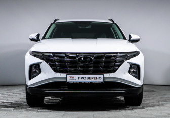 Подержанный автомобиль Hyundai Tucson 2022 года (2 фото)