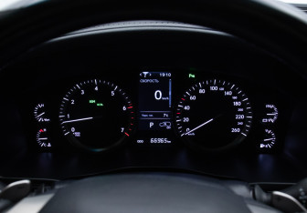 Подержанный автомобиль Lexus LX 2020 года (12 фото)