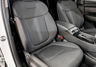 Подержанный автомобиль Hyundai Tucson 2022 года (21 фото)