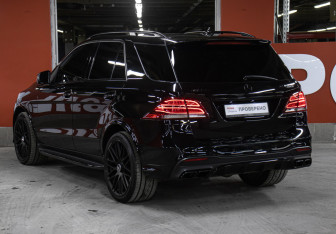 Подержанный автомобиль Mercedes-Benz GLE AMG 2018 года (7 фото)