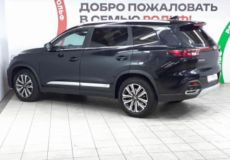 Подержанный автомобиль Chery Tiggo 8 2021 года (6 фото)