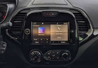 Подержанный автомобиль Renault Kaptur 2021 года (17 фото)