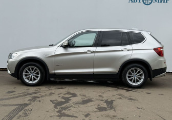 Подержанный автомобиль BMW X3 2012 года (8 фото)