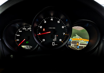 Подержанный автомобиль Porsche Macan 2020 года (13 фото)