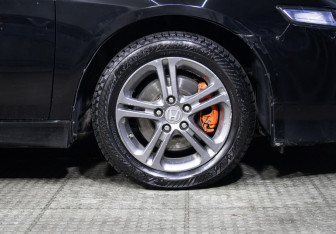 Подержанный автомобиль Honda Accord Sedan 2007 года (19 фото)