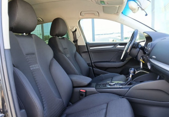 Подержанный автомобиль Audi A3 Sedan 2013 года (22 фото)