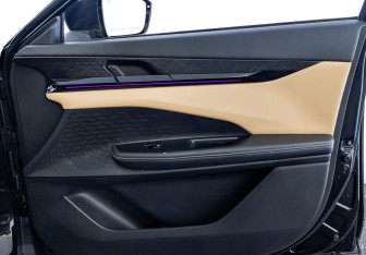 Подержанный автомобиль Changan UNI-V 2022 года (25 фото)