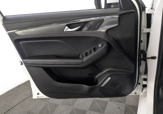 Подержанный автомобиль Haval Jolion 2022 года (19 фото)