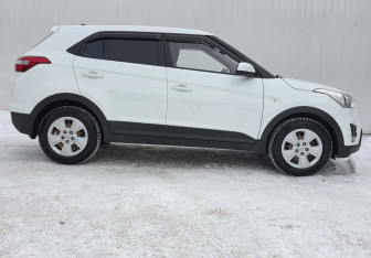 Подержанный автомобиль Hyundai Creta 2017 года (4 фото)