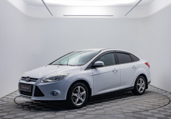 Подержанный автомобиль Ford Focus Sedan 2011 года (1 фото)