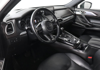 Подержанный автомобиль Mazda CX-9 2018 года (9 фото)