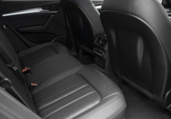 Подержанный автомобиль Audi Q5 2020 года (35 фото)