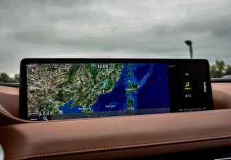 Подержанный автомобиль Genesis G80 2021 года (25 фото)