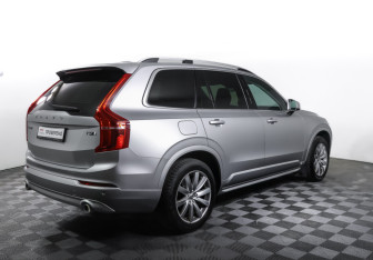Подержанный автомобиль Volvo XC90 2019 года (5 фото)