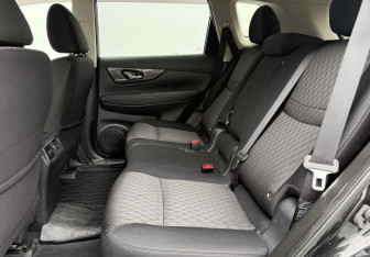 Подержанный автомобиль Nissan X-Trail 2019 года (11 фото)