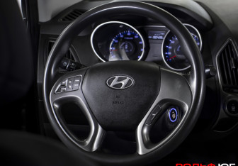 Подержанный автомобиль Hyundai ix35 2013 года (13 фото)