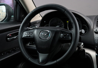 Подержанный автомобиль Mazda 6 Sedan 2010 года (15 фото)