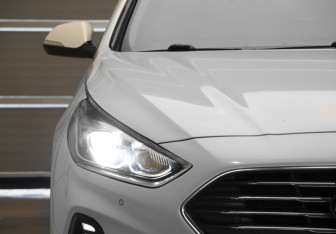 Подержанный автомобиль Hyundai Sonata 2017 года (38 фото)
