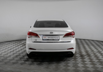 Подержанный автомобиль Hyundai i40 Sedan 2013 года (6 фото)