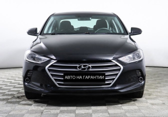 Подержанный автомобиль Hyundai Elantra Sedan 2017 года (2 фото)