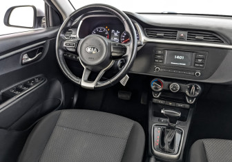 Подержанный автомобиль Kia Rio Hatchback 2021 года (24 фото)