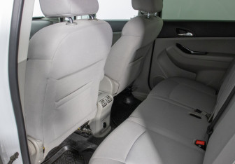 Подержанный автомобиль Chevrolet Orlando 2013 года (11 фото)