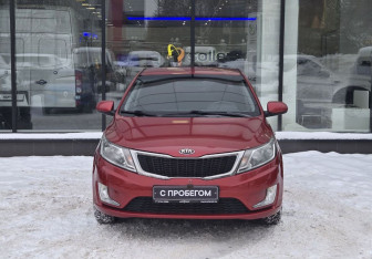 Подержанный автомобиль Kia Rio Sedan 2013 года (2 фото)