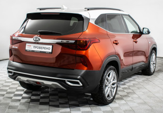 Подержанный автомобиль Kia Seltos 2020 года (5 фото)