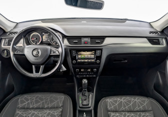 Подержанный автомобиль Skoda Rapid Liftback 2019 года (14 фото)