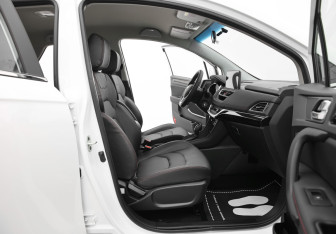 Подержанный автомобиль JAC JS3 2024 года (4 фото)