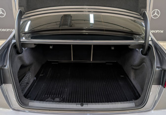 Подержанный автомобиль Audi A6 Sedan 2021 года (10 фото)