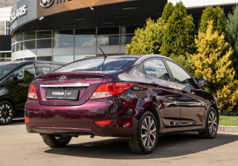 Подержанный автомобиль Hyundai Solaris Sedan 2013 года (4 фото)