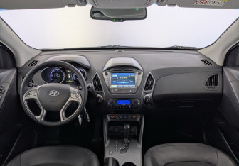Подержанный автомобиль Hyundai ix35 2014 года (14 фото)