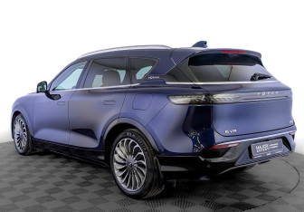 Подержанный автомобиль Voyah Free 2022 года (7 фото)