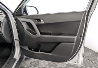 Подержанный автомобиль Hyundai Creta 2019 года (24 фото)