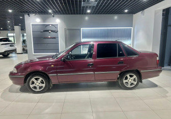 Подержанный автомобиль Daewoo Nexia Sedan 2007 года (6 фото)