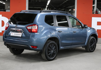Подержанный автомобиль Nissan Terrano 2017 года (5 фото)