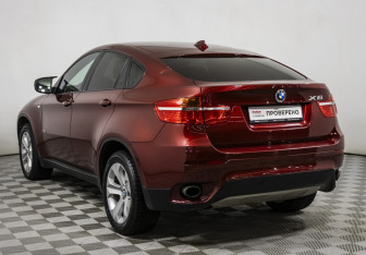 Подержанный автомобиль BMW X6 2012 года (7 фото)